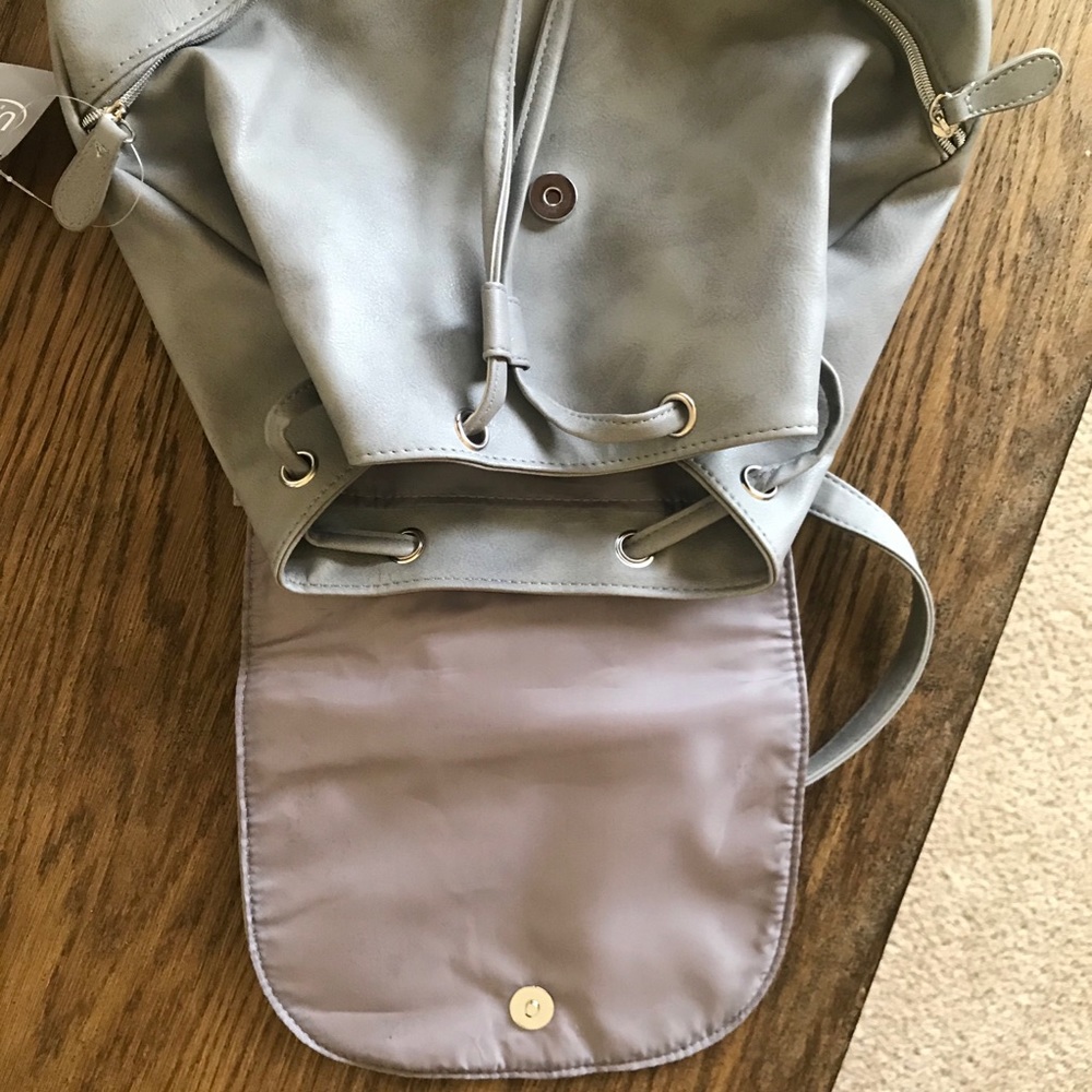 SPACE GRAY BACKPACK - Picture 4 of 5